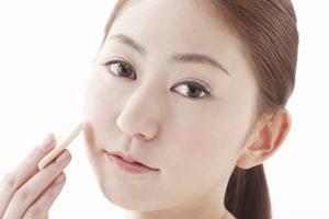 大阪でのピコレーザー治療の全貌!効果、痛み、ダウンタイムを徹底解説